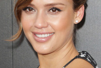 Jessica-albas-mommy-makeover-side